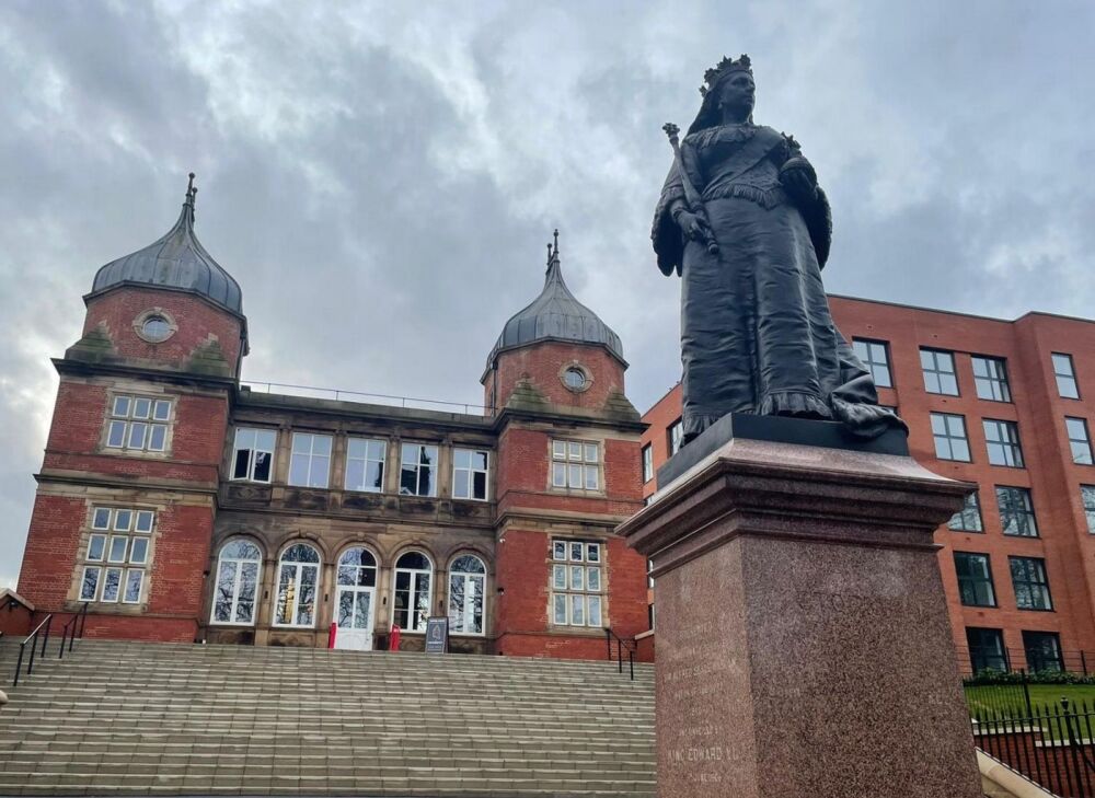 Pepperpot outsidejpg.jpg